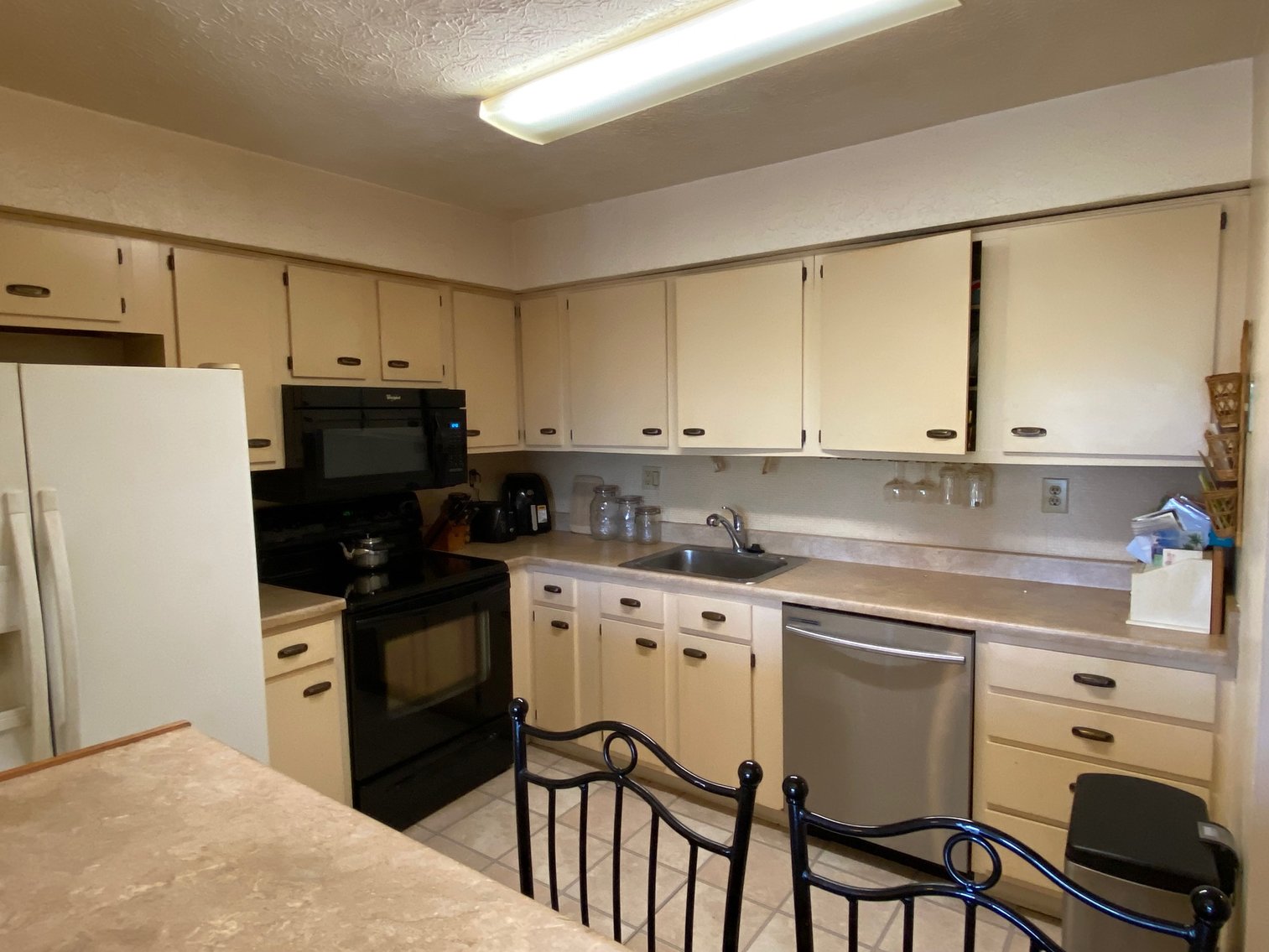 Image for SOLD $88,000 - Spacious 2 Bedroom Townhome