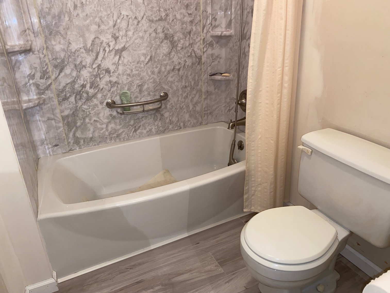 Image for SOLD $88,000 - Spacious 2 Bedroom Townhome