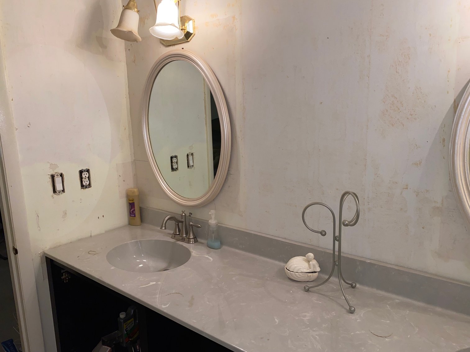 Image for SOLD $88,000 - Spacious 2 Bedroom Townhome