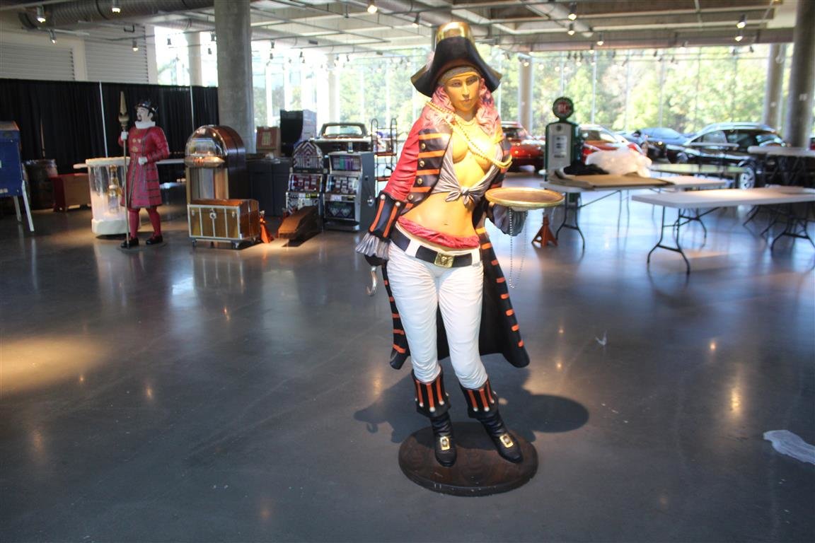 Pirate Lady Statue