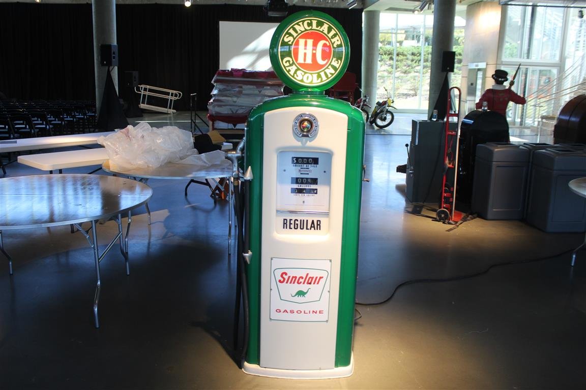 Sinclair Gas Pump