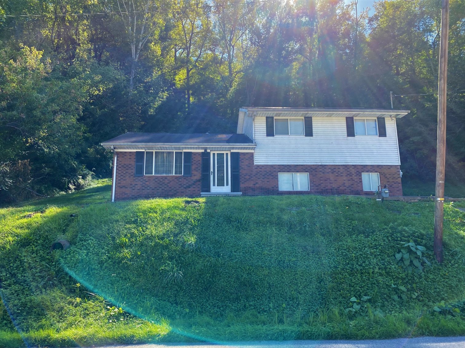 Image for SOLD $52,250 - Move-in Ready 3-Bedroom Tri-Level