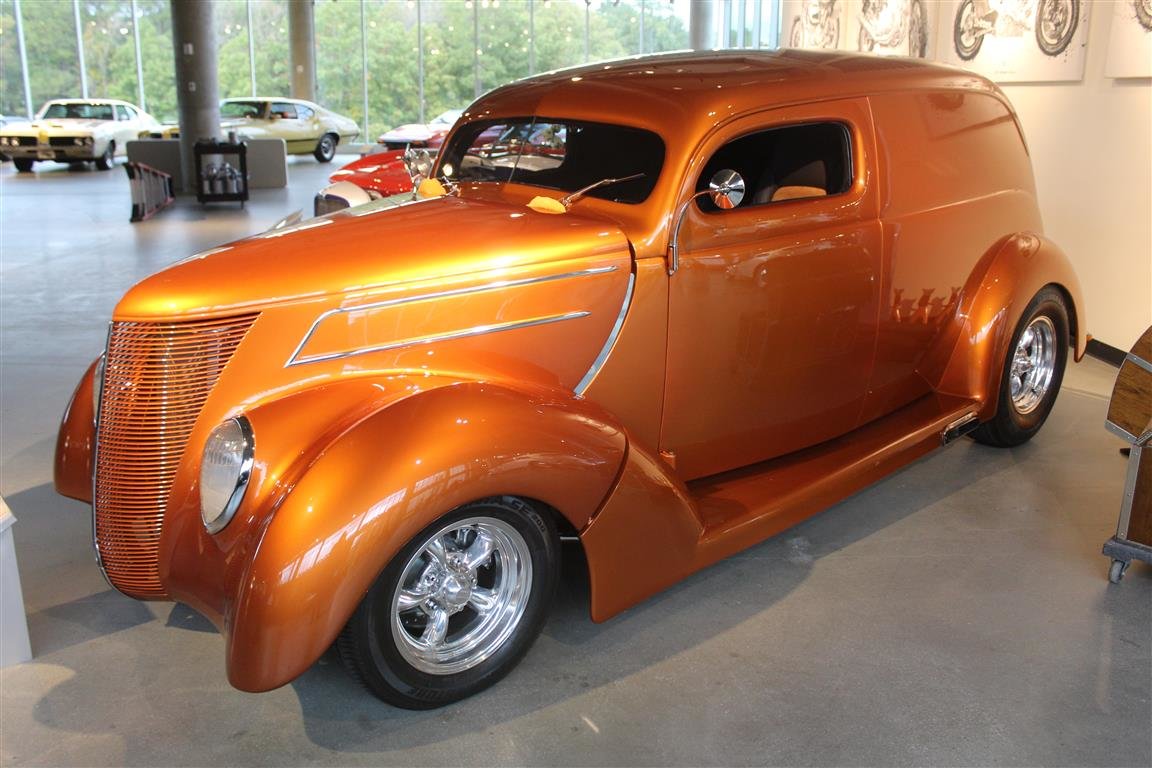 1937 FORD CUSTOM PANEL TRUCK