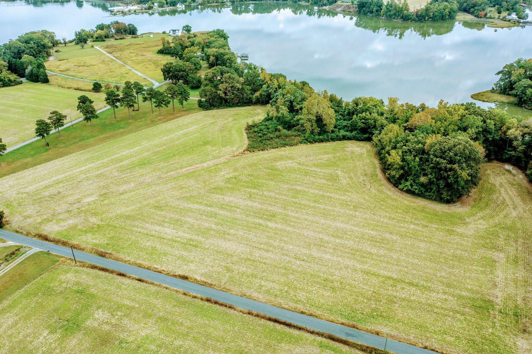 Accelerated Sale Waterfront Land/Lot Nomini Creek 15.67 ± Acres