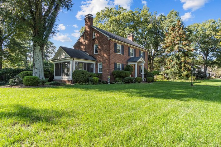 Image for FOR SALE | Brick Estate Home on 0.582 Acres | 4,375 SF | 4 BR/3.5 BA | 1860 Westover Ave., Petersburg, VA 23805
