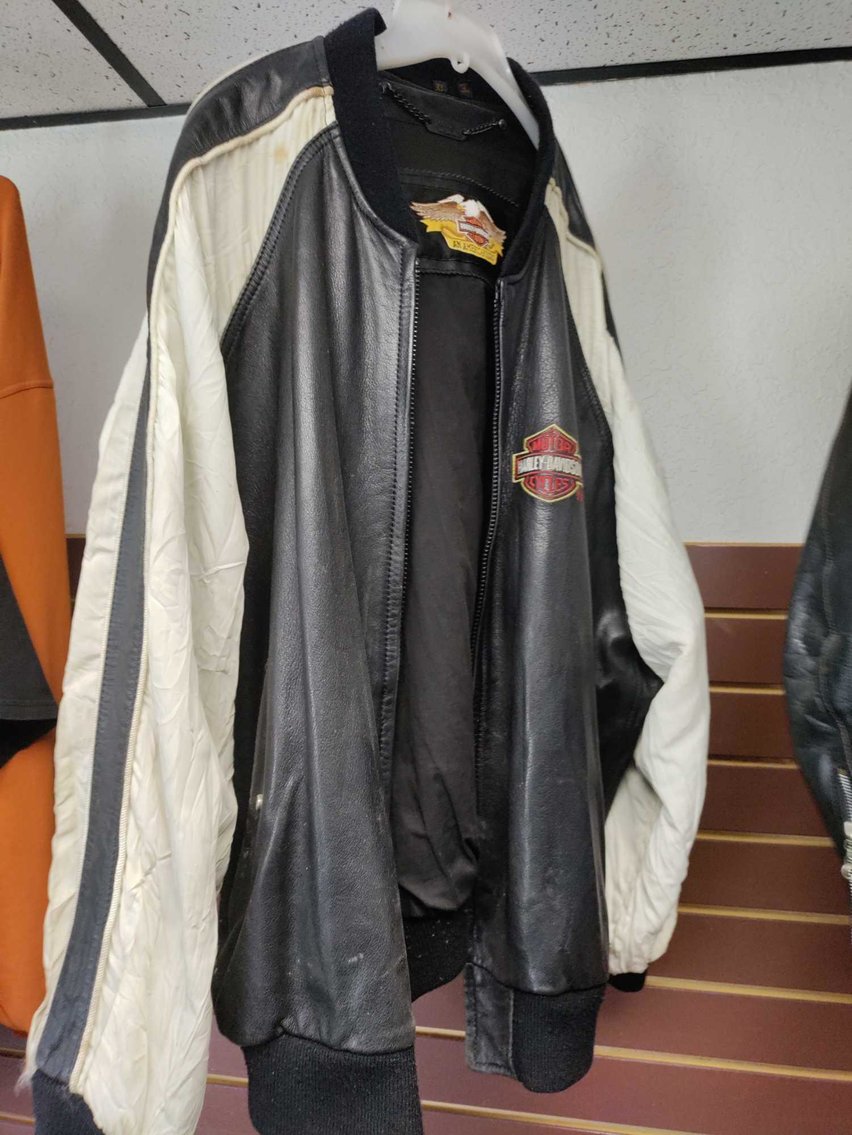 Image for Harley Motorcycles, DJ / Sound Equipment, Furniture, Decor - Online Auction