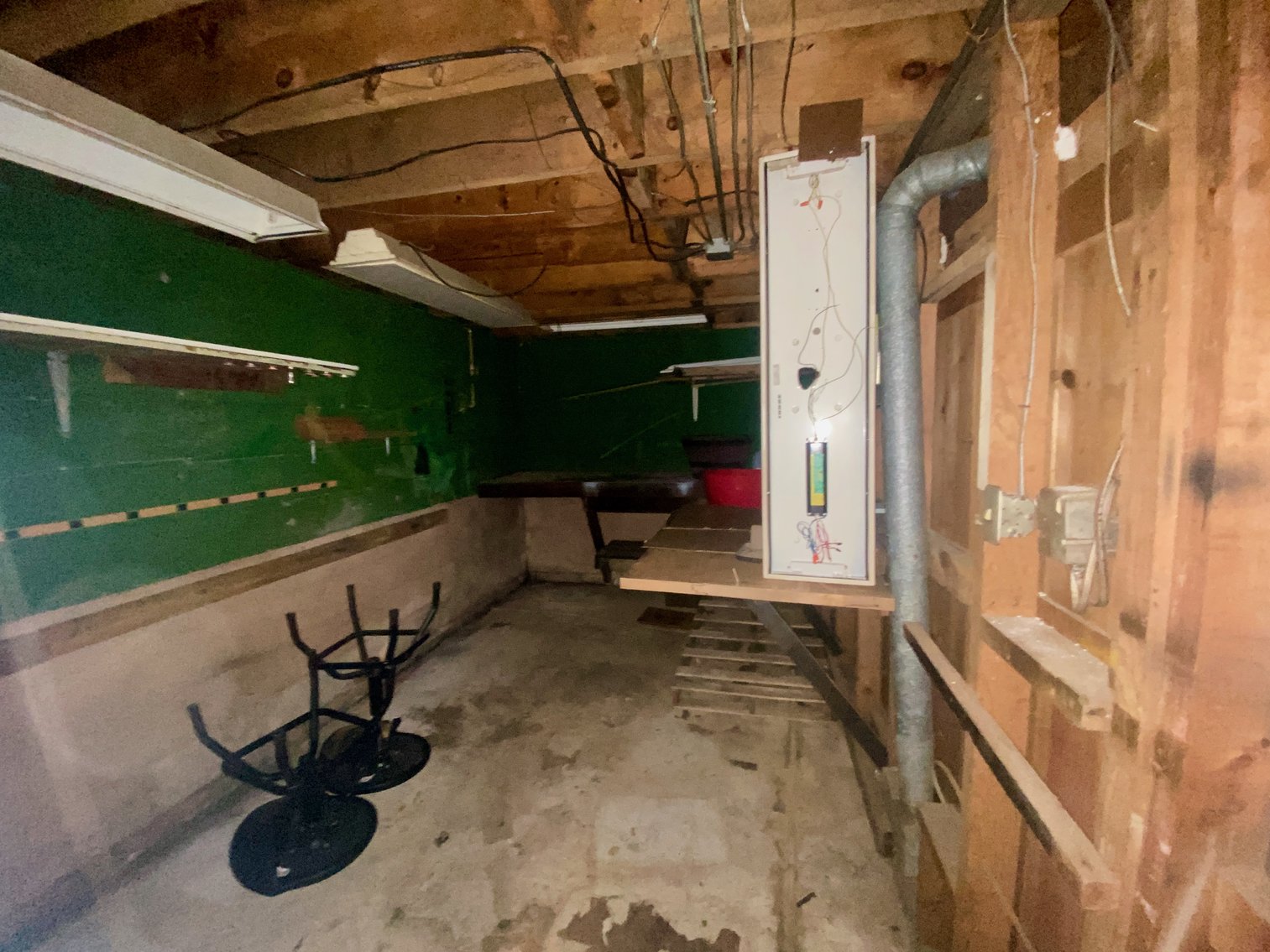 Image for 2 BR/2 BA Brick Home w/Basement on .72 +/- Acres Fronting Rt. 11 (Lee Hwy) in Augusta County, VA--SELLING to the HIGHEST BIDDER!!