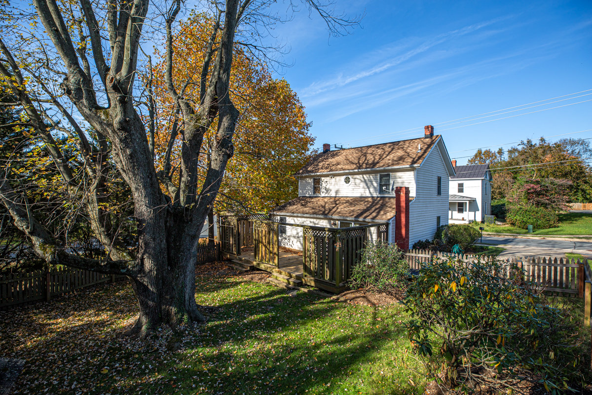 Image for 2 BR/2 BA Home w/in Walking Distance of Downtown Lovettsville, VA--Loudoun County