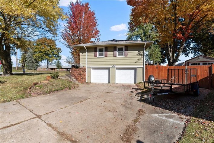 Image for 3901 S Coventry Drive - Independence, MO