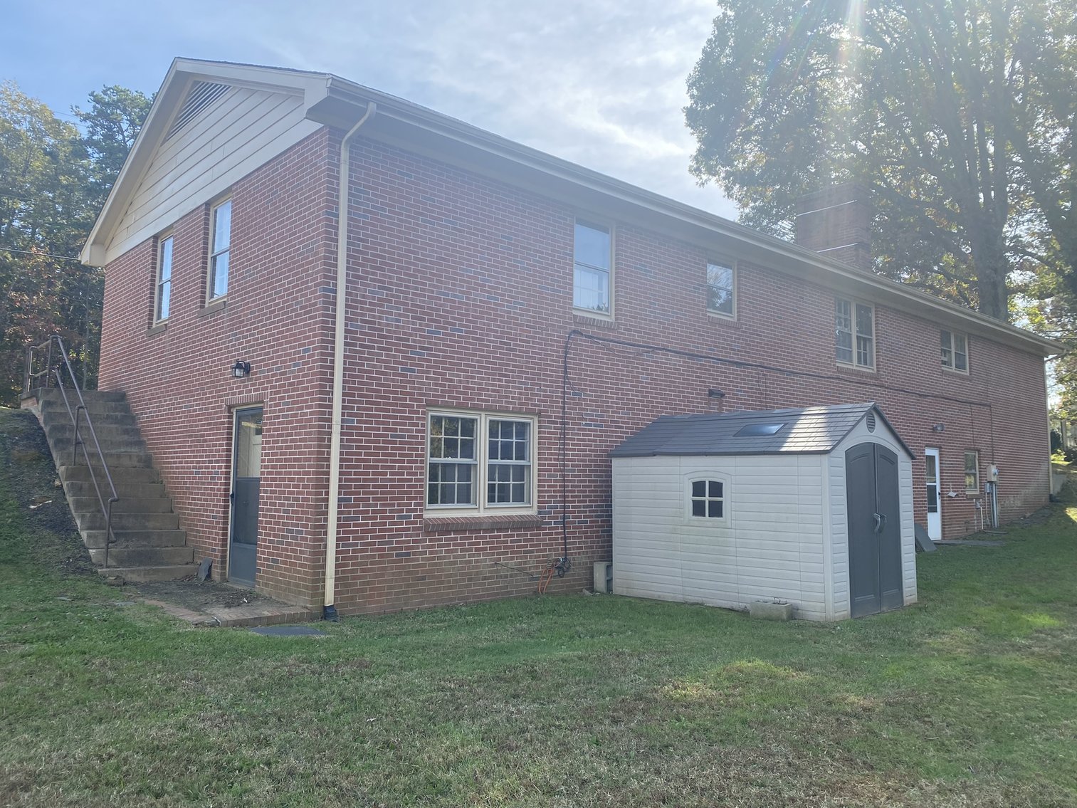 Image for 4 BR - 3 BTH - 3348 SF- Brick Rancher - 28219 N. James Madison Hwy, New Canton, Va 23123