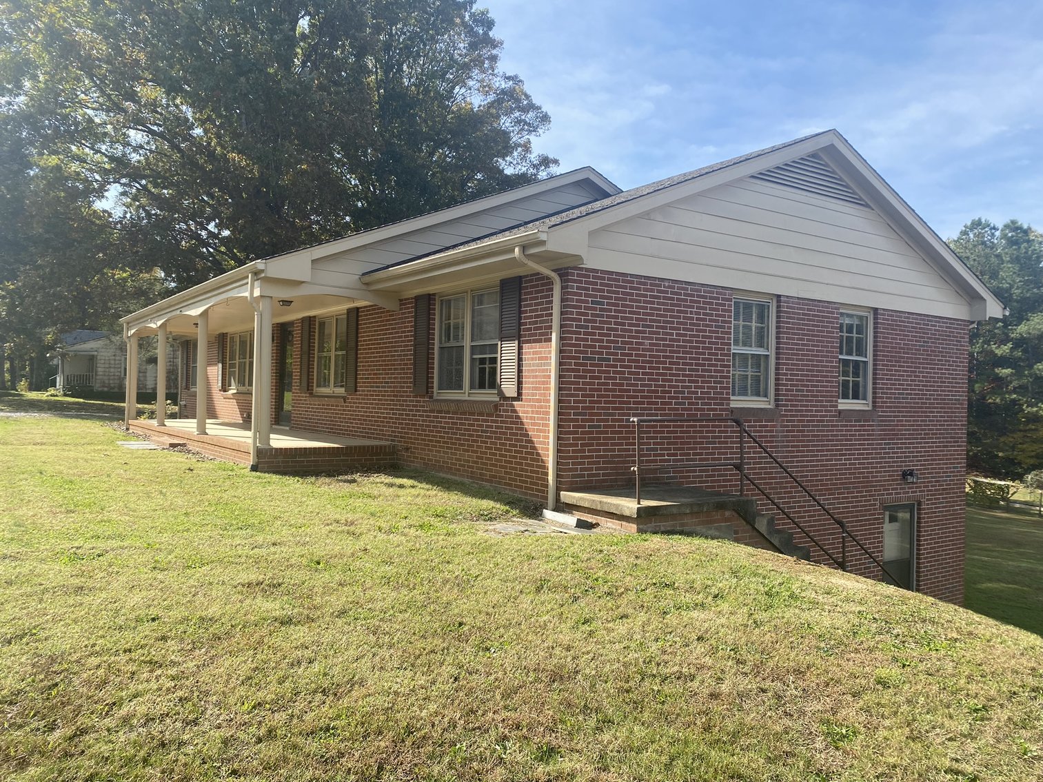 Image for 4 BR - 3 BTH - 3348 SF- Brick Rancher - 28219 N. James Madison Hwy, New Canton, Va 23123