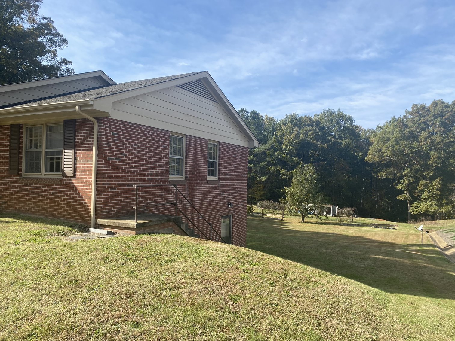 Image for 4 BR - 3 BTH - 3348 SF- Brick Rancher - 28219 N. James Madison Hwy, New Canton, Va 23123