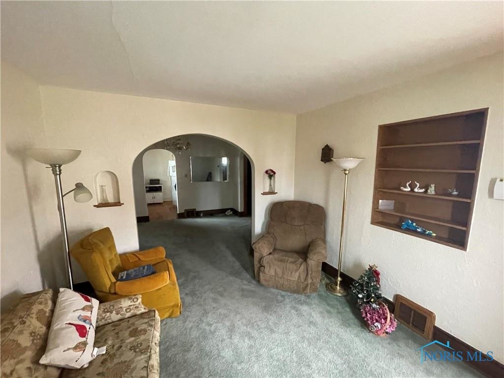 Image for ABSOLUTE AUCTION! 1723 Mansfield Rd