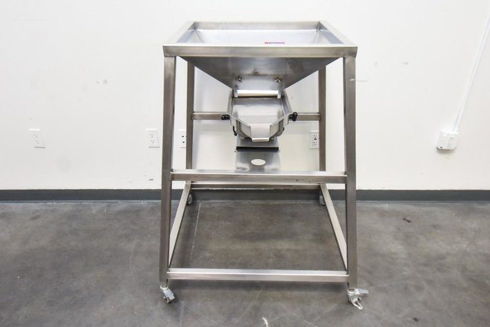 Image for ***SOLD***MJK0637 Eriez Vibratory feeder with Hopper