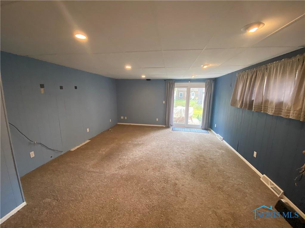 Image for MINIMUM BID AUCTION $75,000! 2715 Densmore Dr