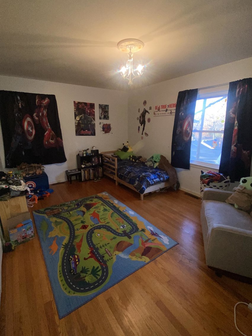 Image for SOLD $155,100 - 5 Bedroom Tri-Level in South Hills