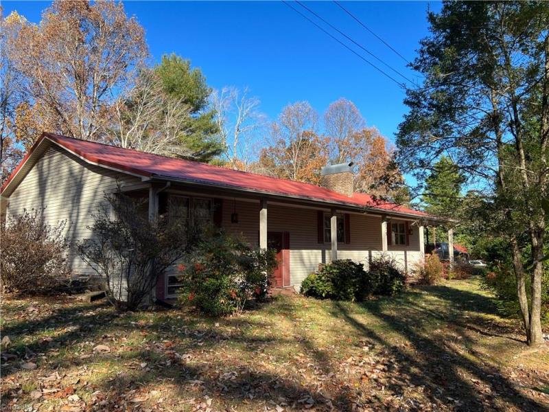 Image for 8 Acres with House and Mobile Home in Thurmond, NC