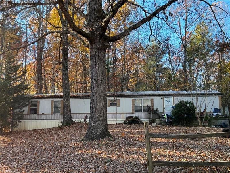 Image for 8 Acres with House and Mobile Home in Thurmond, NC