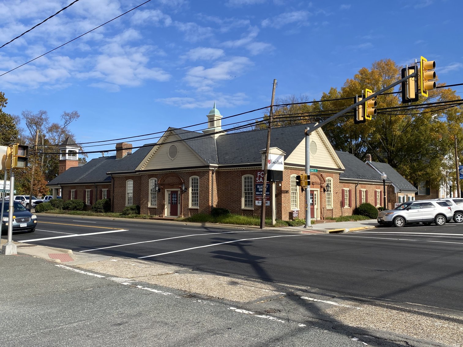 Image for Bank Ordered Sale - 9,415 SF Former Bank Branch Office - 323 Prince St. Tappahannock, VA 22560