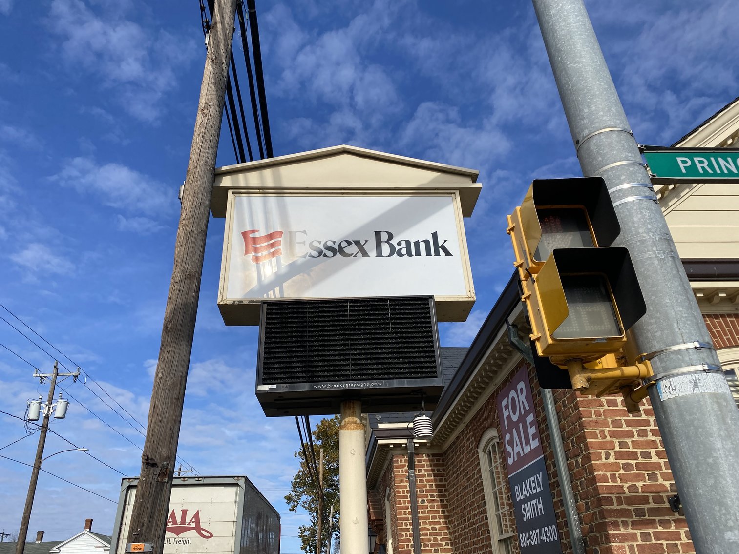 Image for Bank Ordered Sale - 9,415 SF Former Bank Branch Office - 323 Prince St. Tappahannock, VA 22560