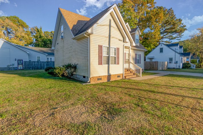 Image for Updated Single-Family Home on Spacious Lot | 1,694 SF | 3 BR/2.5 BA | 468 Raleigh Ave., Hampton, VA 23661 | Minutes from Chesapeake Bay & Buckroe Beach | Online Accelerated Sale!