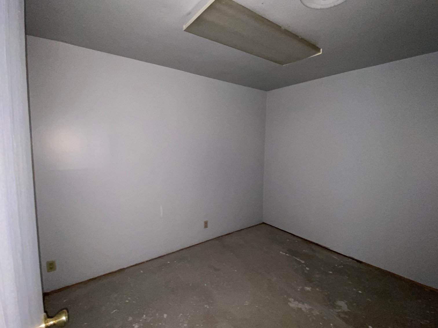 Image for SOLD $99,000 - 5,000 sqft. Office Building in Huntington