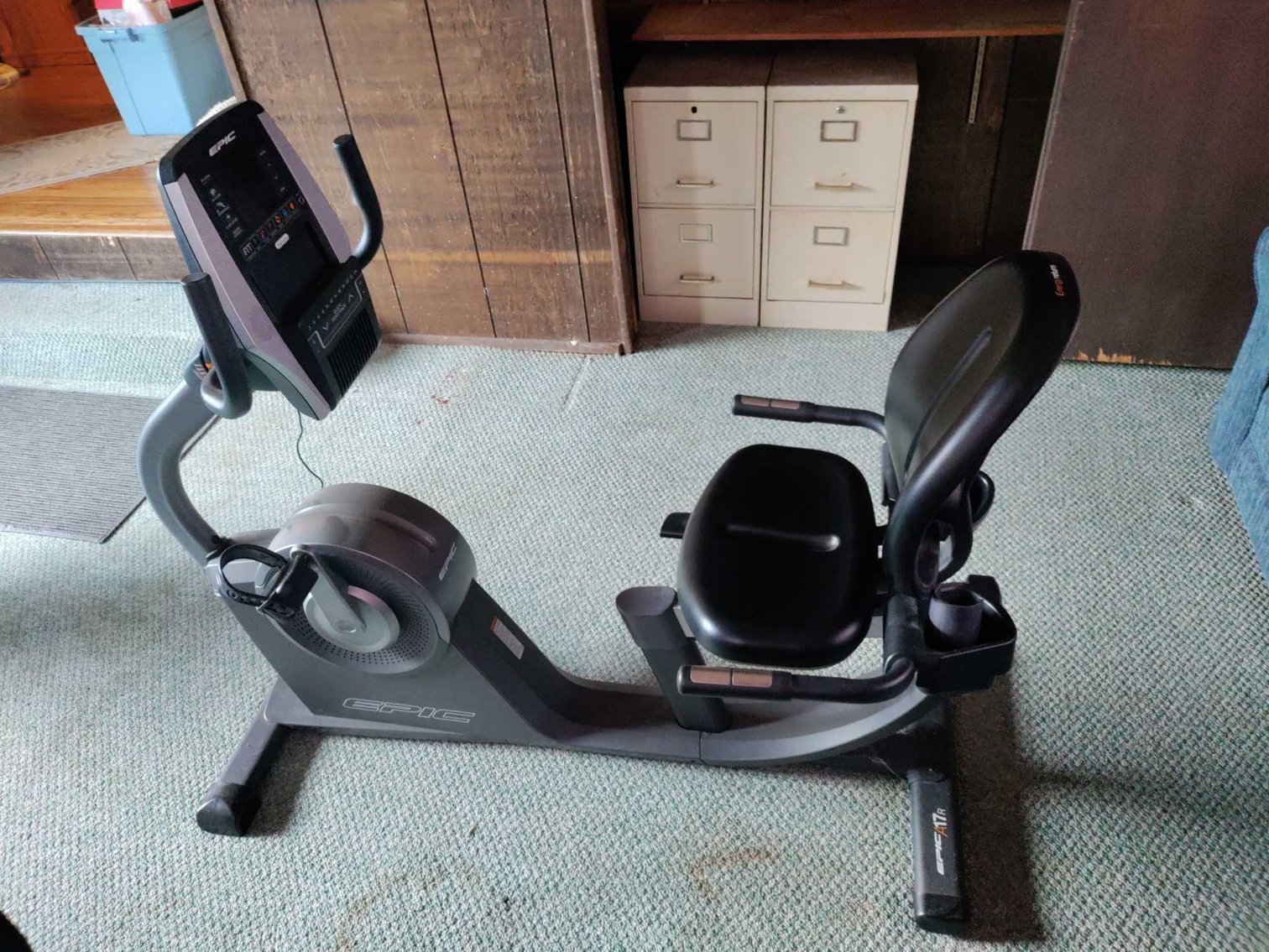 Image for Dussel Drive, Maumee - Furniture, Kitchenware, Cast Iron, Sewing Machine, Tools, Home Decor (Dussel)