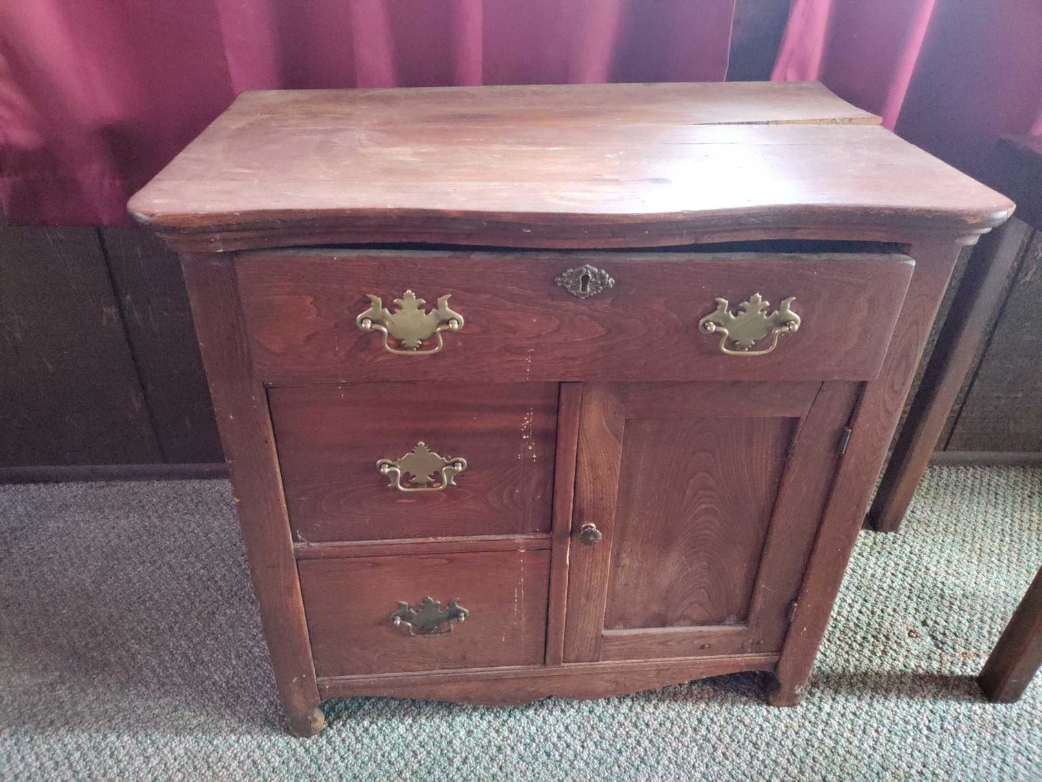 Image for Dussel Drive, Maumee - Furniture, Kitchenware, Cast Iron, Sewing Machine, Tools, Home Decor (Dussel)