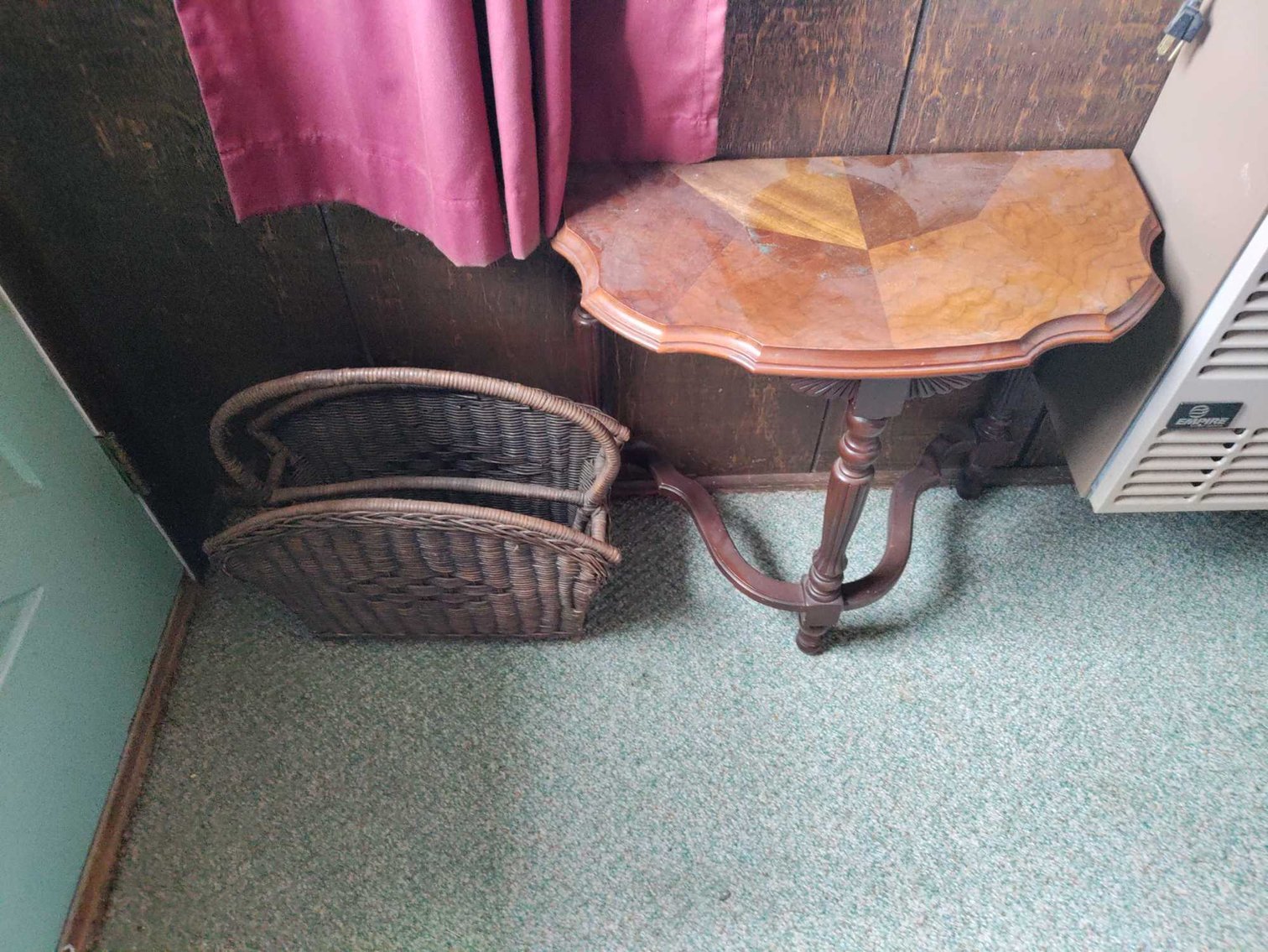 Image for Dussel Drive, Maumee - Furniture, Kitchenware, Cast Iron, Sewing Machine, Tools, Home Decor (Dussel)