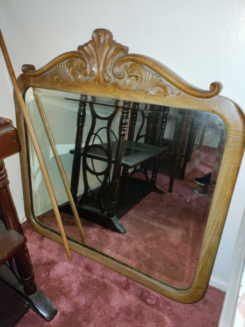 Image for Dussel Drive, Maumee - Furniture, Kitchenware, Cast Iron, Sewing Machine, Tools, Home Decor (Dussel)