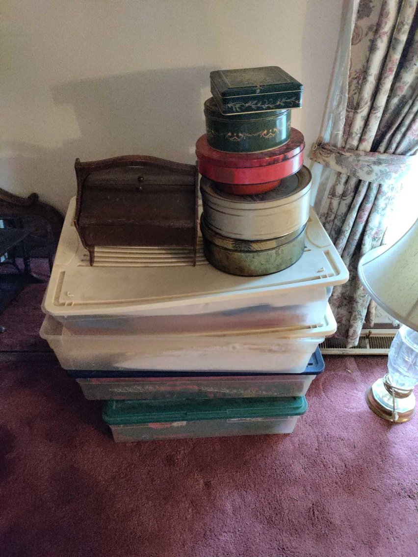 Image for Dussel Drive, Maumee - Furniture, Kitchenware, Cast Iron, Sewing Machine, Tools, Home Decor (Dussel)