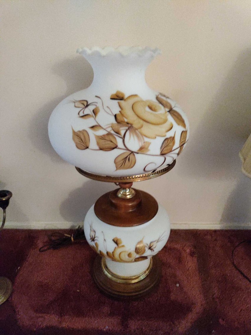 Image for Dussel Drive, Maumee - Furniture, Kitchenware, Cast Iron, Sewing Machine, Tools, Home Decor (Dussel)