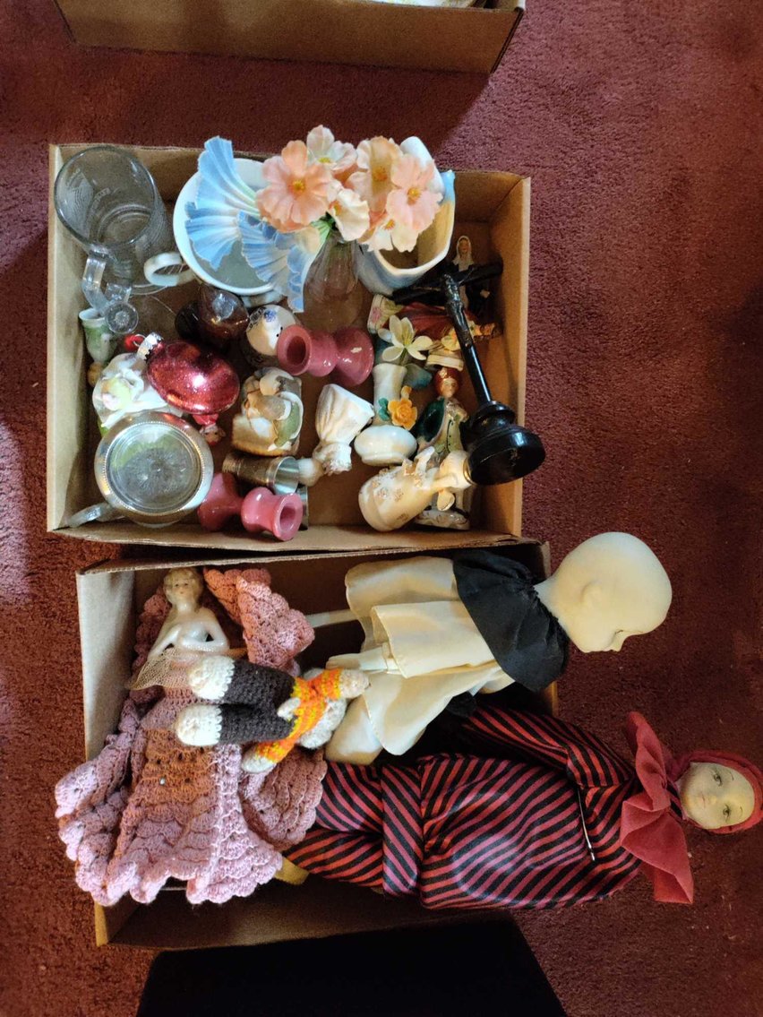 Image for Dussel Drive, Maumee - Furniture, Kitchenware, Cast Iron, Sewing Machine, Tools, Home Decor (Dussel)