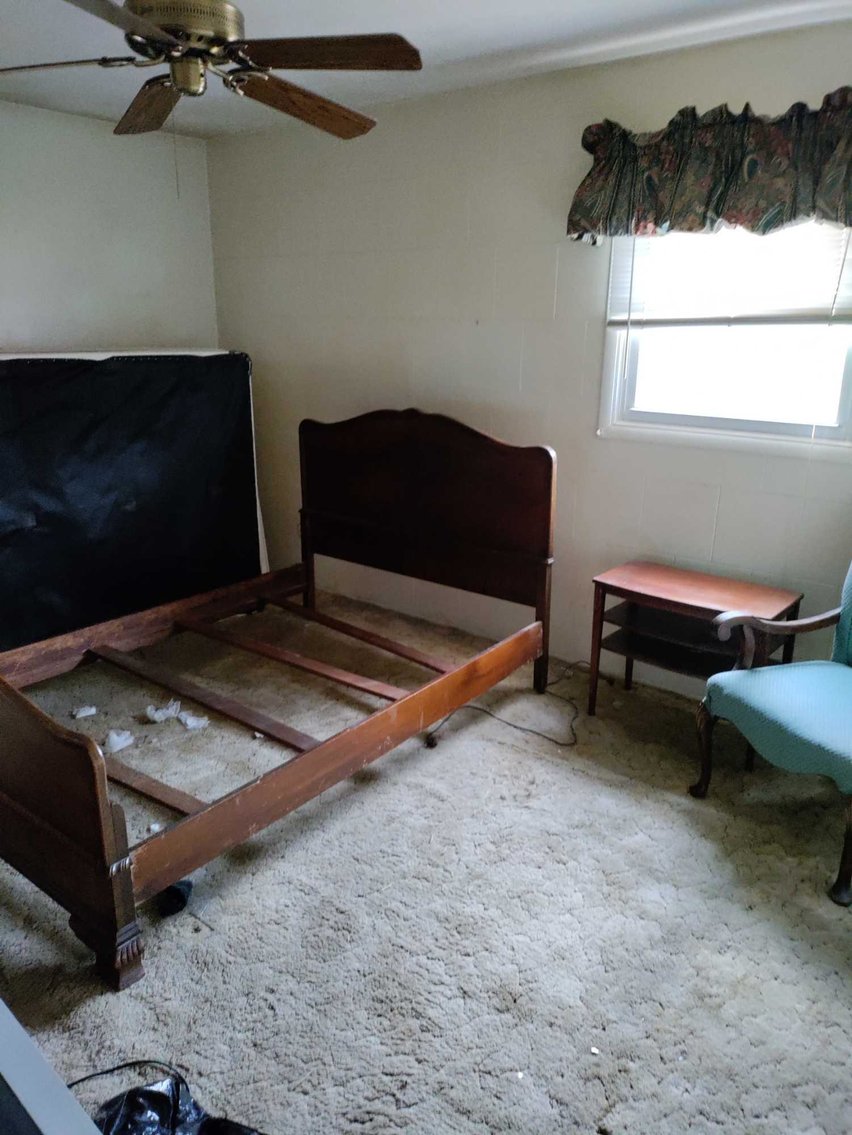 Image for Dussel Drive, Maumee - Furniture, Kitchenware, Cast Iron, Sewing Machine, Tools, Home Decor (Dussel)