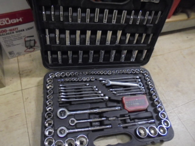 Image for PUBLIC ESTATE AUCTION & BUSINESS LIQUIDATION