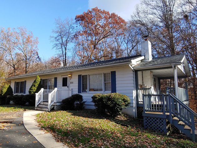 3 BR RANCHER; DETACHED 2 CAR GARAGE ON 3.48+/- ACRES