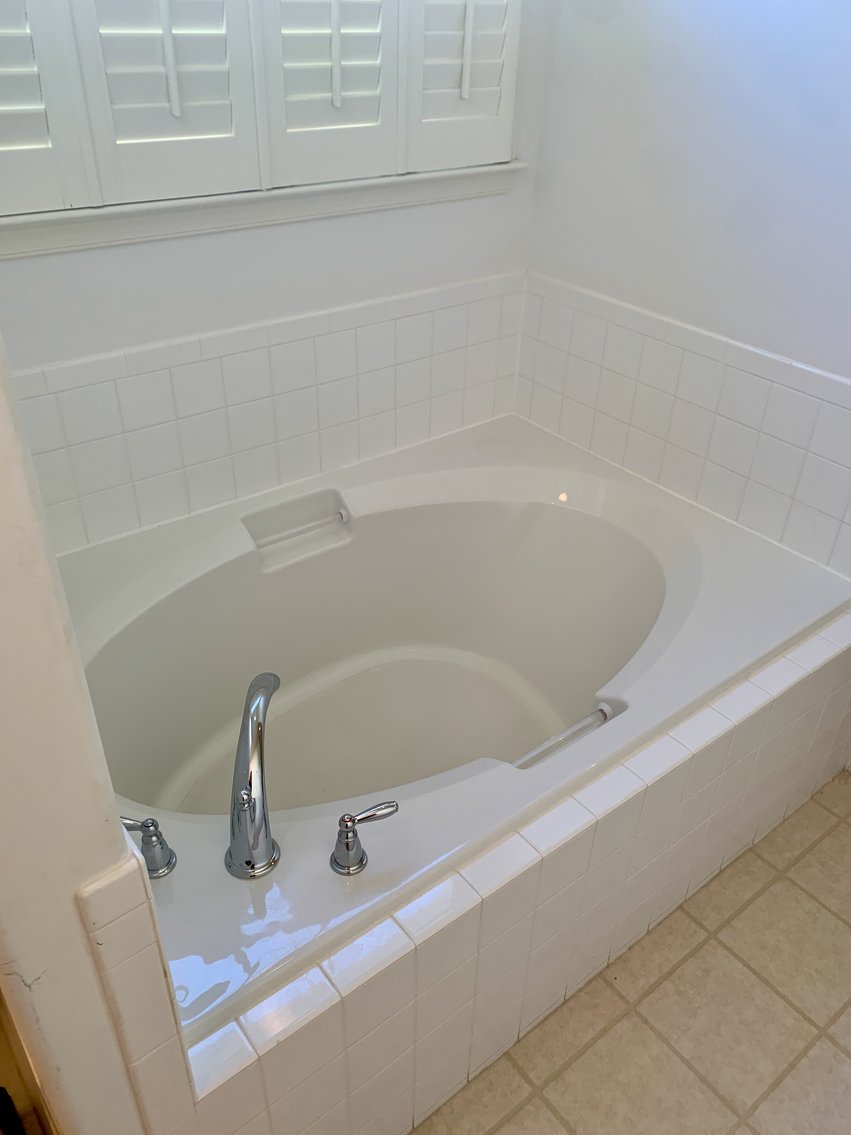 Image for 2 BR/2 BA Home in Desirable 55+ Community Minutes from Downtown Fredericksburg, VA--SELLING to the HIGHEST BIDDER!!