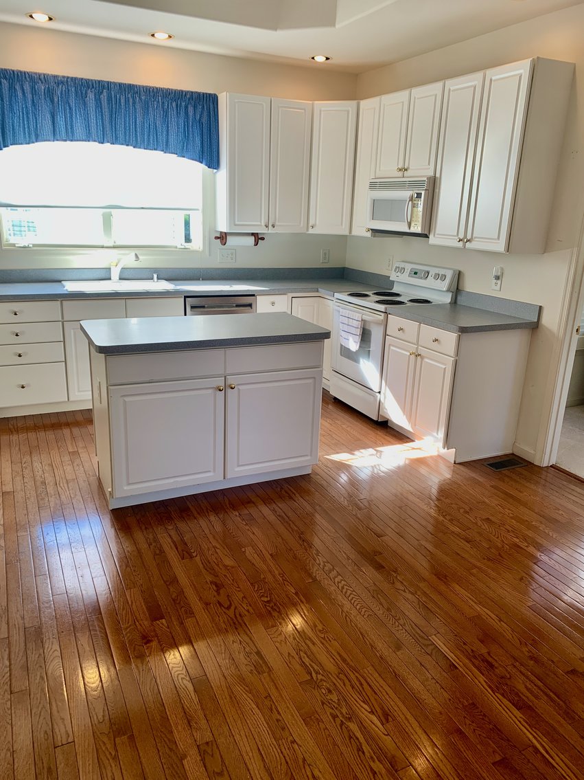 Image for 2 BR/2 BA Home in Desirable 55+ Community Minutes from Downtown Fredericksburg, VA--SELLING to the HIGHEST BIDDER!!