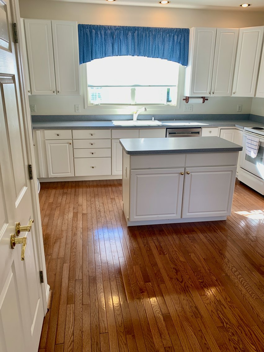 Image for 2 BR/2 BA Home in Desirable 55+ Community Minutes from Downtown Fredericksburg, VA--SELLING to the HIGHEST BIDDER!!