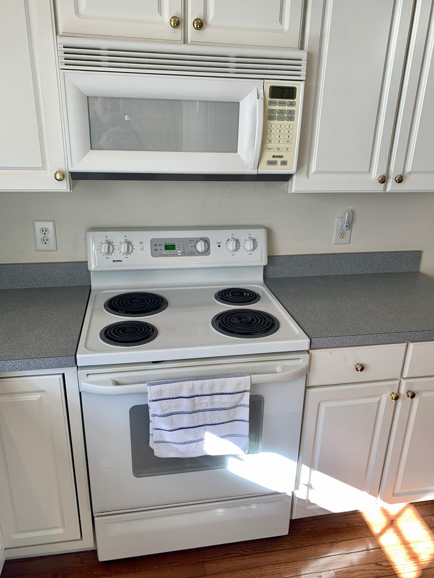 Image for 2 BR/2 BA Home in Desirable 55+ Community Minutes from Downtown Fredericksburg, VA--SELLING to the HIGHEST BIDDER!!