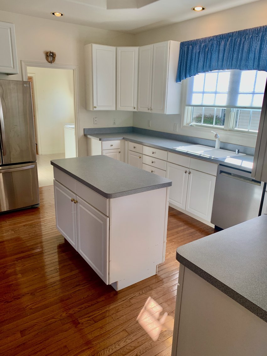 Image for 2 BR/2 BA Home in Desirable 55+ Community Minutes from Downtown Fredericksburg, VA--SELLING to the HIGHEST BIDDER!!