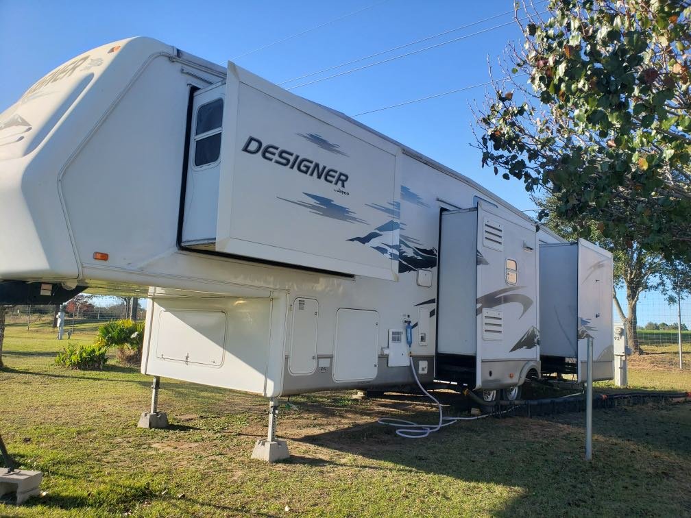 Image for 2007 Jayco Designer Series 5th Wheel Travel Trailer