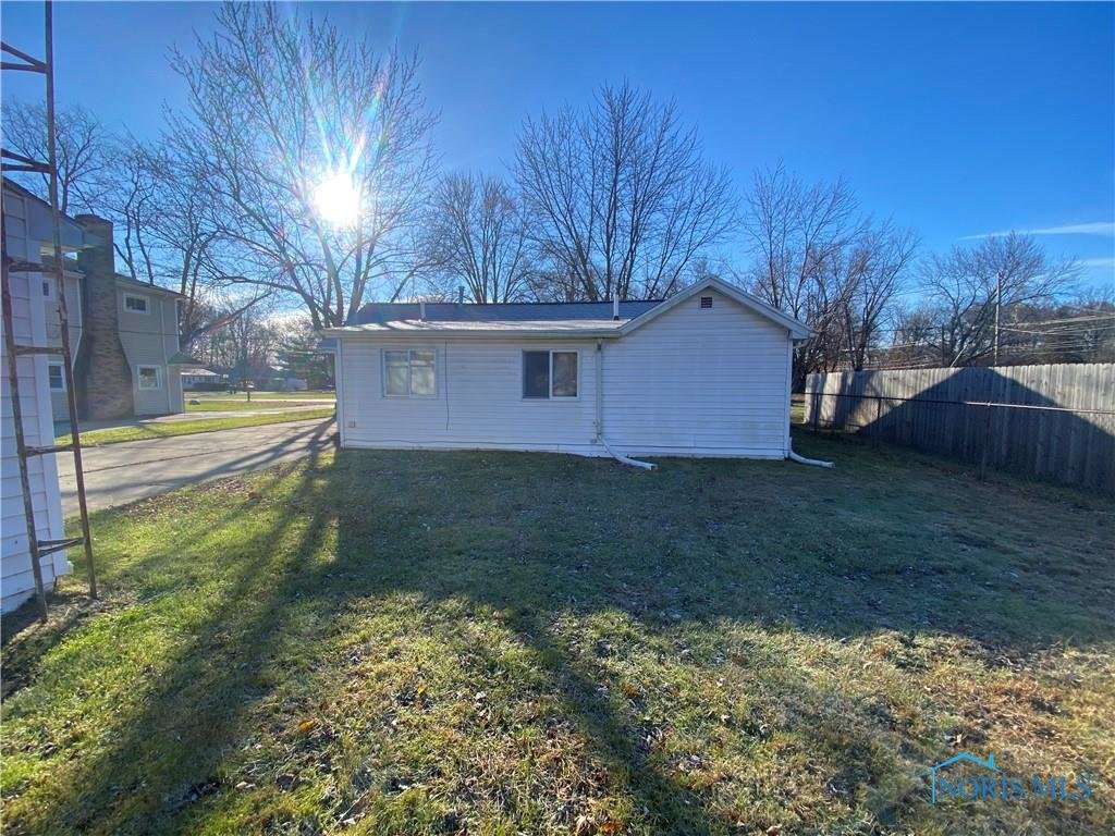 Image for MINIMUM BID AUCTION $83,000! 6648 Blossman Rd