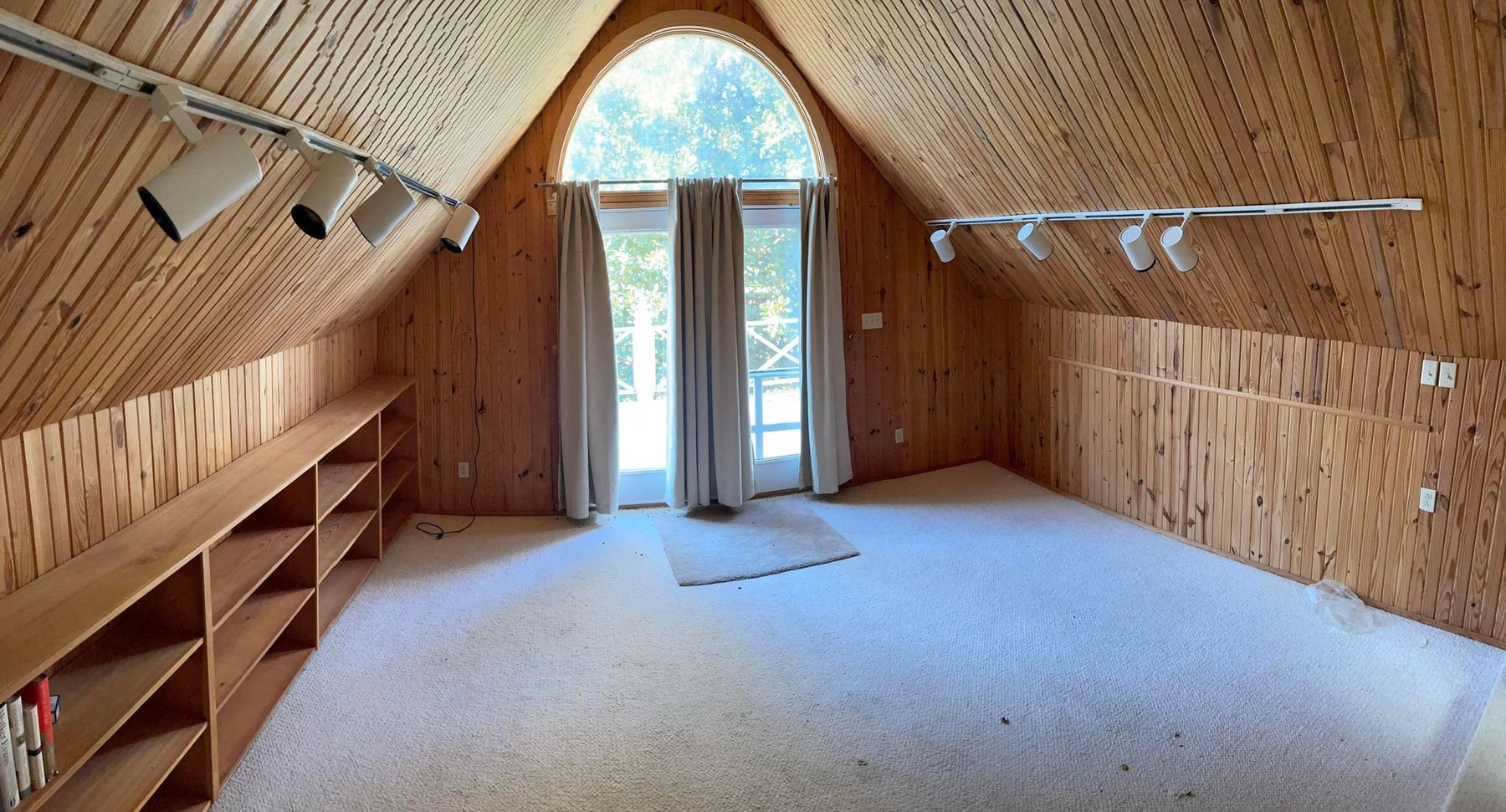 Image for ABSOLUTE ONLINE AUCTION