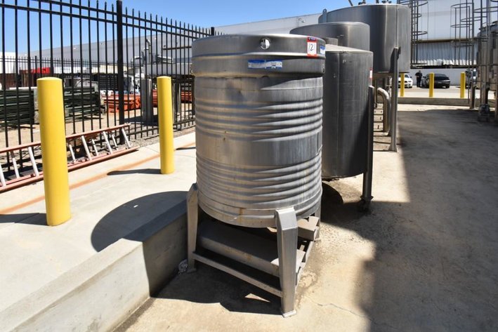 Image for ***SOLD*** MJK0959 Stainless Steel Keg style Tank 230 Gallons