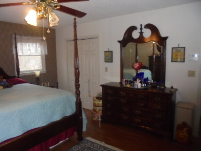 Image for RESCHEDULED ESTATE AUCTION (LIVING, MOVING)