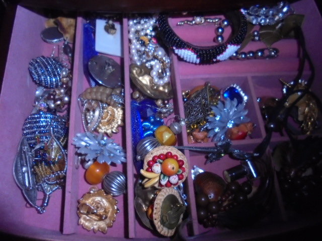 Image for RESCHEDULED ESTATE AUCTION (LIVING, MOVING)