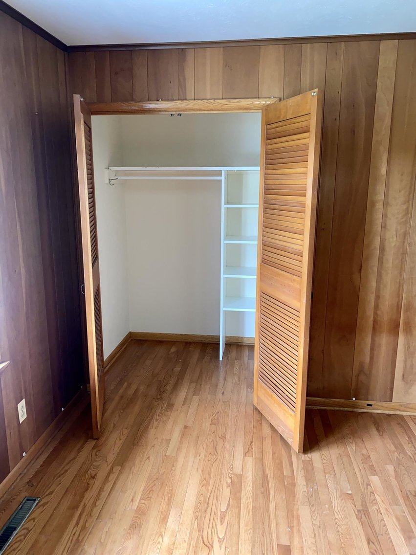 Image for SOLD $143,000 - Brick 3 Bedroom on 1.5 Acres Selling to the Highest Bidder