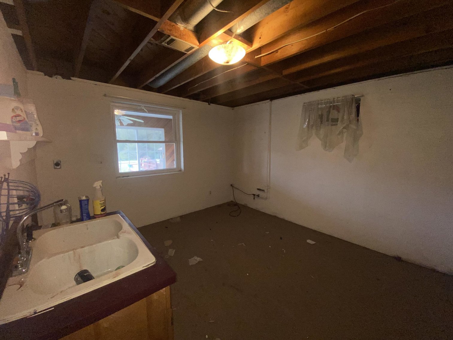 Image for SOLD $143,000 - Brick 3 Bedroom on 1.5 Acres Selling to the Highest Bidder