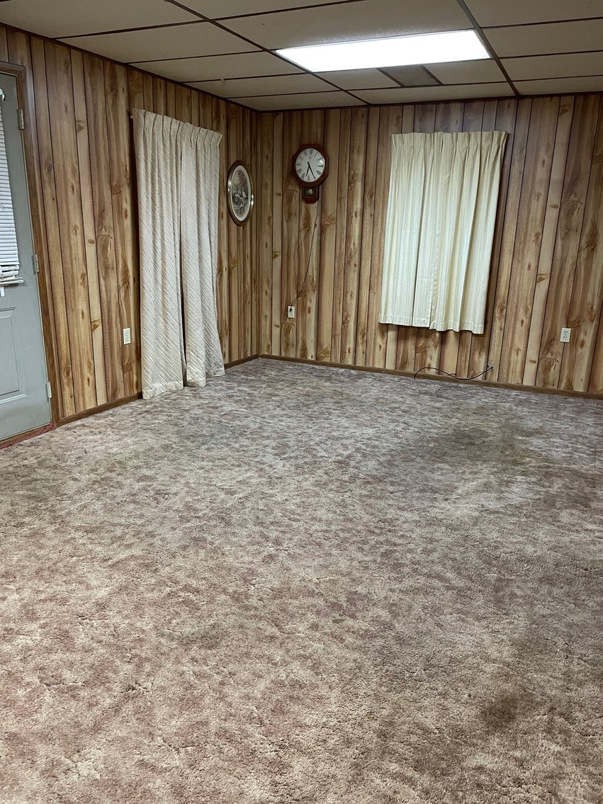 Image for MINIMUM BID AUCTION $83,000! 6648 Blossman Rd